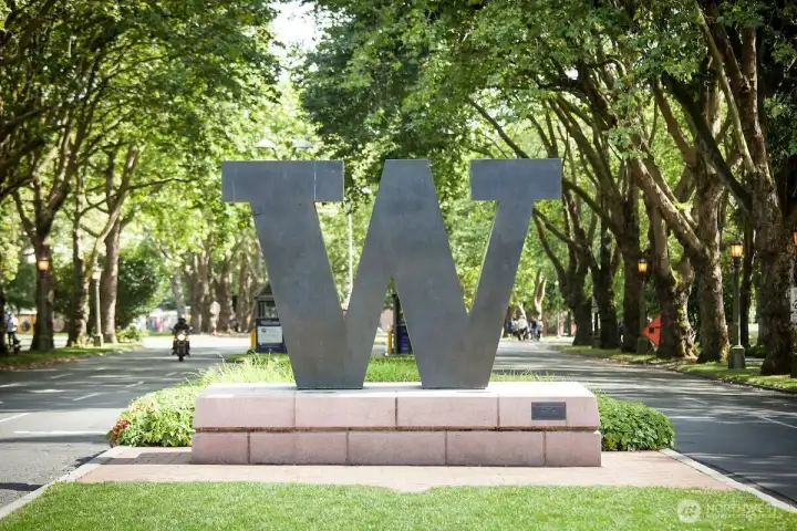 The University of Washington provides nearby cultural, educational, medical and recreational resources. The University of Washington provides nearby cultural, educational, medical and recreational resources.