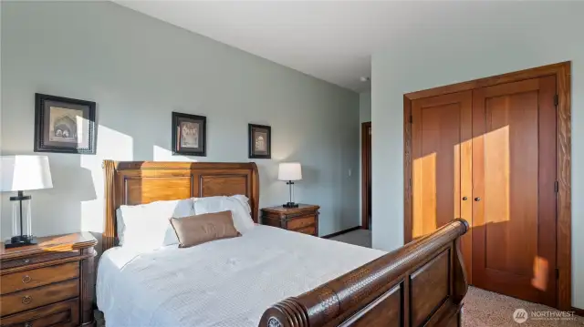 1st guest room