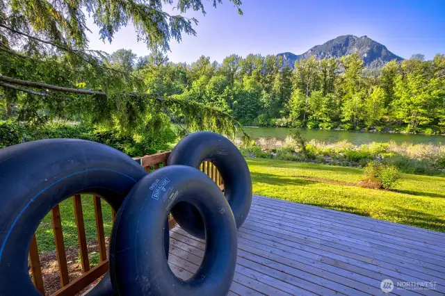 Welcome to your launch pad for adventure. With the Skykomish River just steps away, tubing, swimming, and steelhead fishing are part of daily life. Whether it’s floating from Cable Hole to the confluence at Proctor Creek or drying off after a whitewater run, outdoor fun begins where your backyard ends.