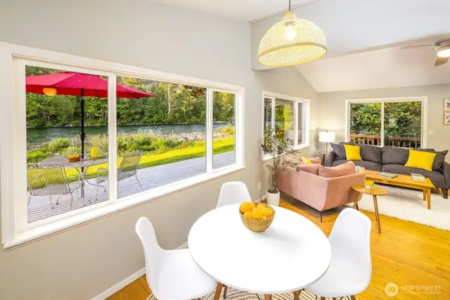 Gather here for morning coffee or candlelit dinners with a view—where river reflections dance across the walls and every meal is framed by forest, water, and sky. At River House Retreat, even the simplest moments feel elevated.