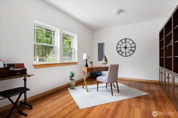 Bonus office! This space is perfect for an office/den/craft room/whatever you can dream up! (bookshelves do not convey)
