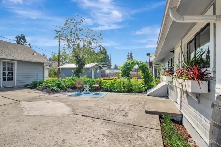 Huge patio between the main house and the ADU is a great place to entertain.