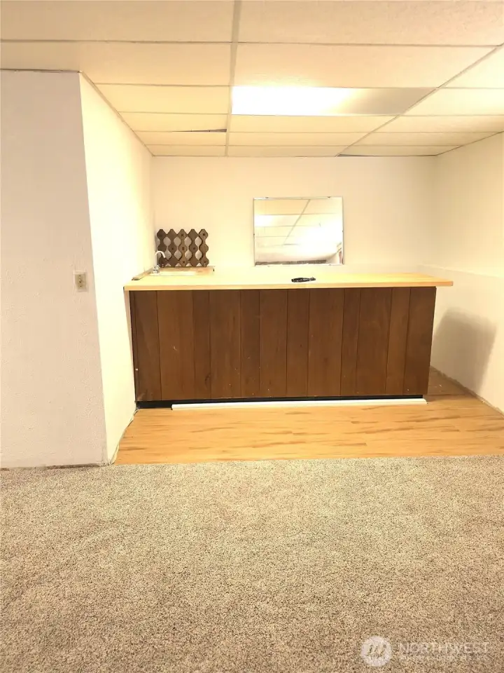 Wet bar!