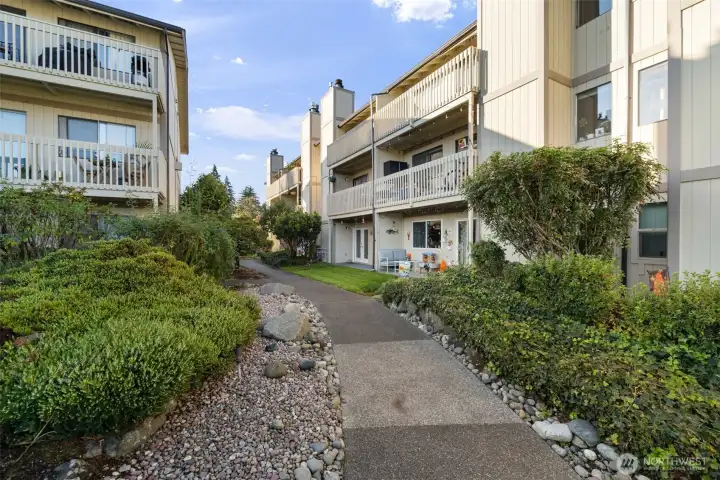 Looking back to the unit. What a beautiful stroll for your guests.