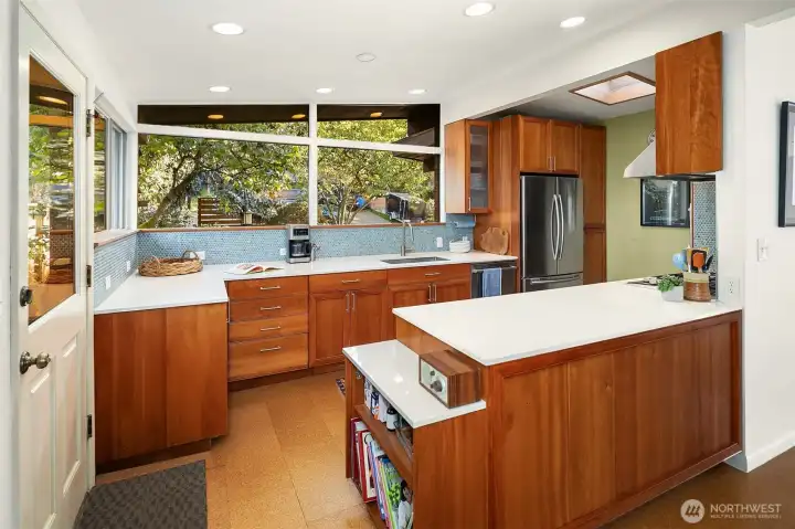 Look at all that counter space!