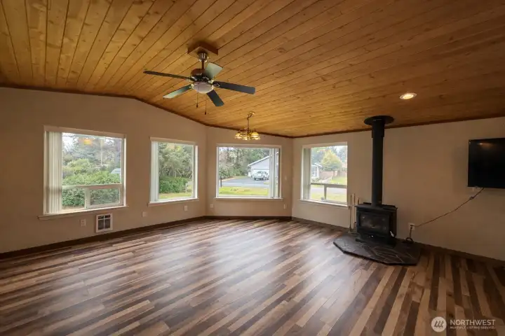 Large great room off kitchen. Includes nook with a Murphy bed