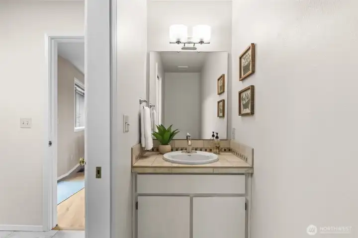 1/2 bath