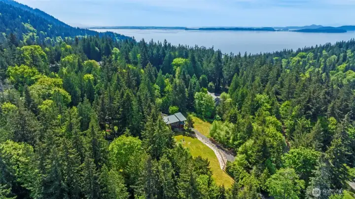 Your PNW retreat awaits!