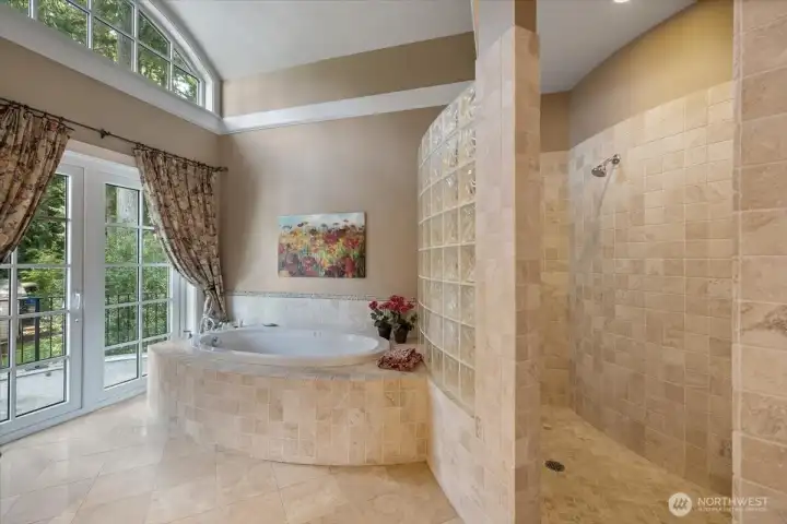 Primary ensuite 5 piece with walk-in shower and jetted tub