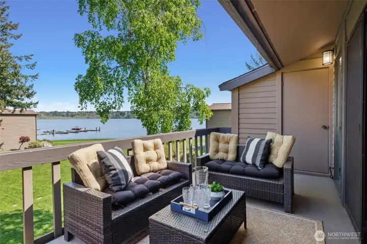 A serene setting you can only dream of—soak in the views while you spend your mornings savoring stunning sunrises, bask in the sun throughout the day, and unwind with afternoon happy hours and unforgettable sunsets from your private balcony.