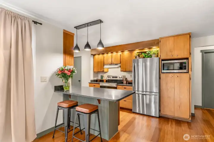 Breakfast bar seating