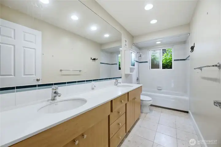 Main Guest Bath