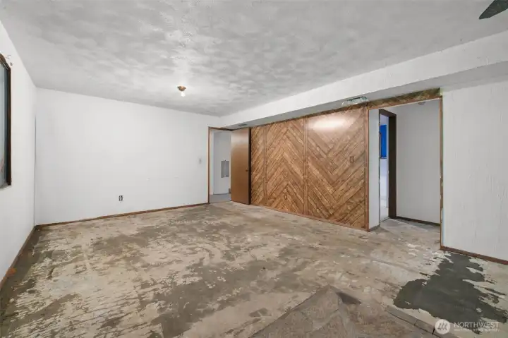 Lower level rec room. So much space down here! Lower level rec room. So much space down here!