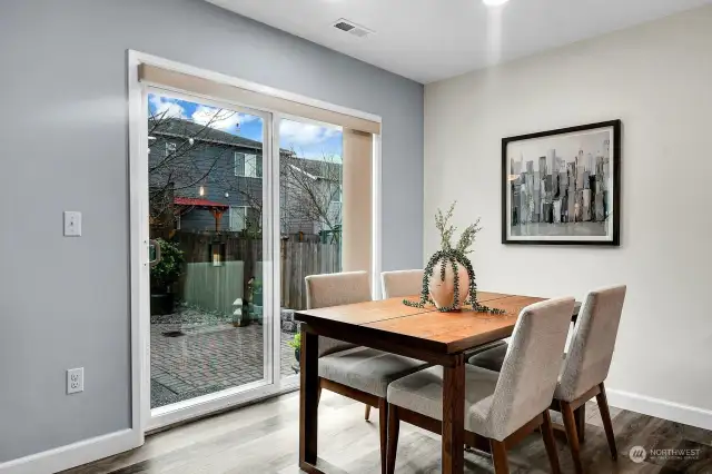 Dining area with convenient access to the excellent entertaining and relaxing courtyard