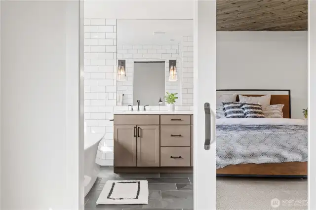 5 Piece En-Suite