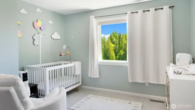 2nd large bedroom