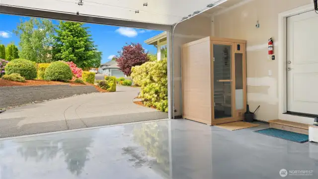 Custom epoxy flooring in the garage