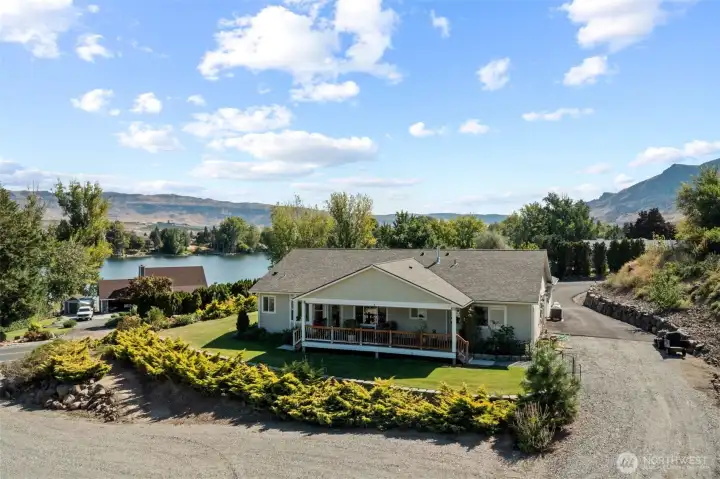 Views of Lake Cortez