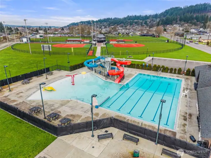 Close to shaw aquatic center