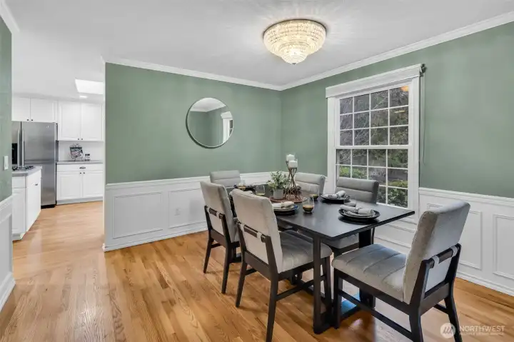 Easy access to kitchen