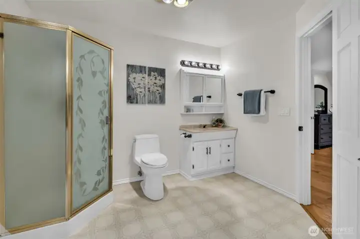 Large upstairs primary bath with heated floors