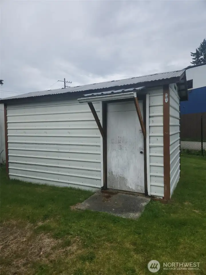 Detached shed 2 / Workshop