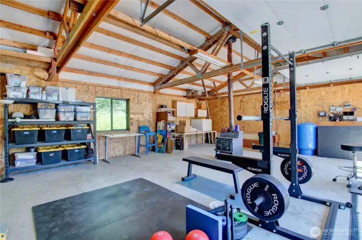 The large shop has been insulated and is in great condition. The large shop has been insulated and is in great condition.