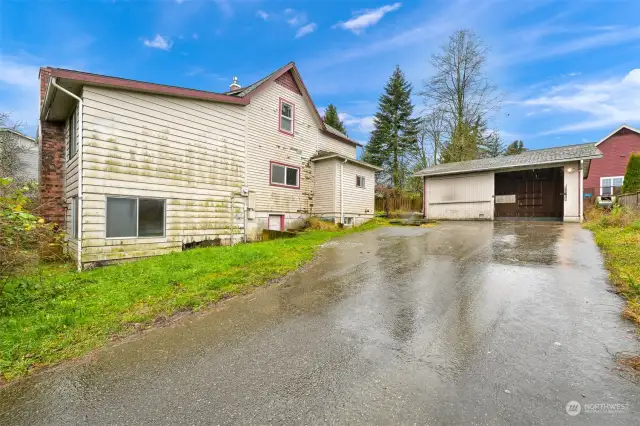 Driveway on north side of house.