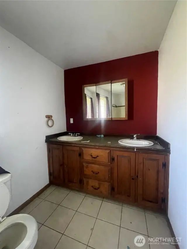 Main Floor Bathroom