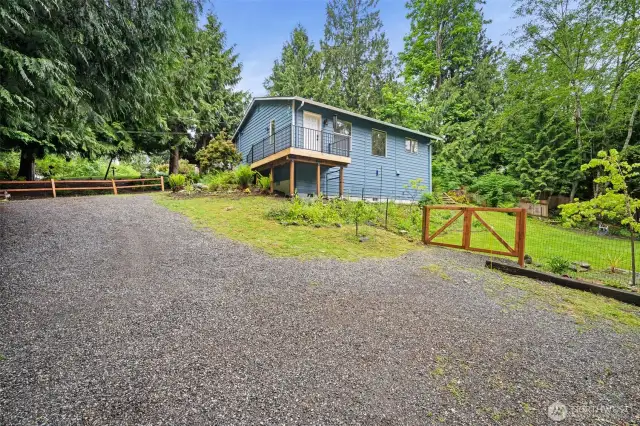 Lots of parking and fresh gravel