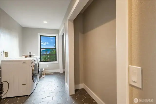 Huge Laundry Room with View