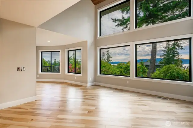 Light, Bright SW Facing Views