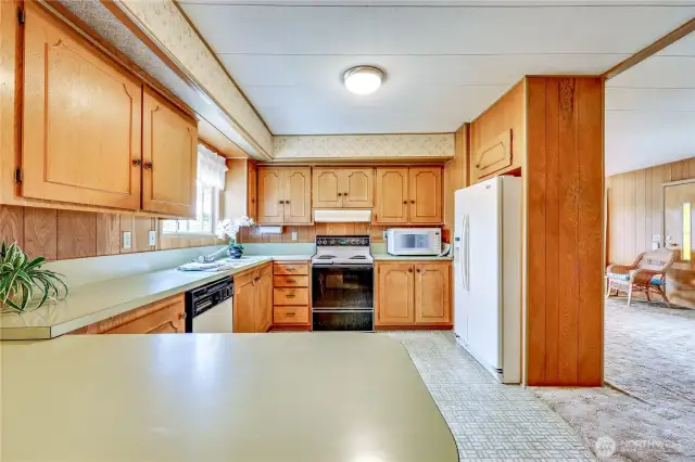 Small counter eating space.