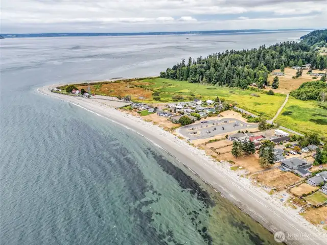 Point No Point is a great place to come enjoy the beach.