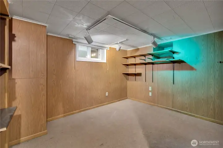 Additional room off the laundry area—ideal for storage or projects.