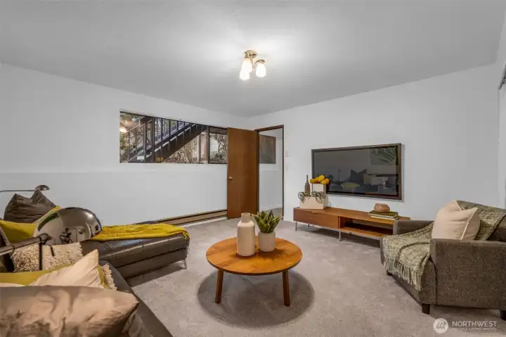 Lower level flex room can be used for 3rd bedroom, dedicated office space, guest room, play room, media room, crafting space.  So many choices.