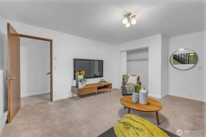 Lower level flex room can be used for 3rd bedroom, dedicated office space, guest room, play room, media room, crafting space.  So many choices.