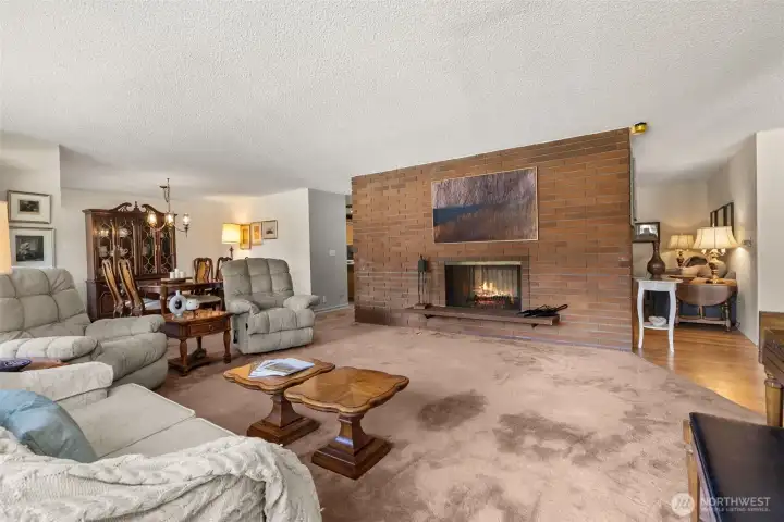 Circular floor plan makes entertaining a breeze