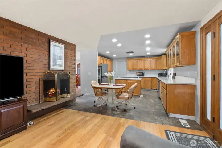 Room for your informal dining table