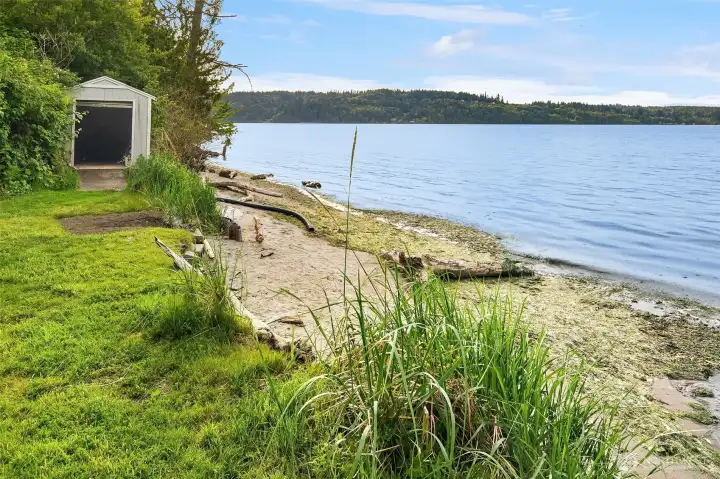 The community beach at the end of the meadow provides access to miles of beach to explore.