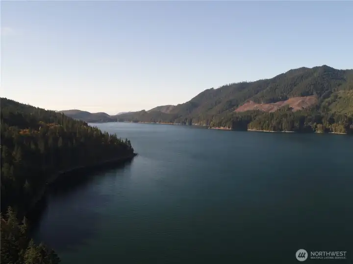 Lake Cushman looking south. Lake Cushman looking south.