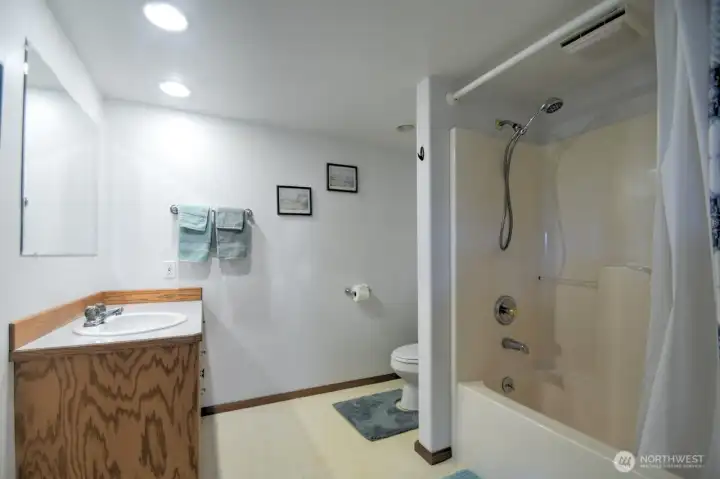 Full bath-Basement Full bath-Basement