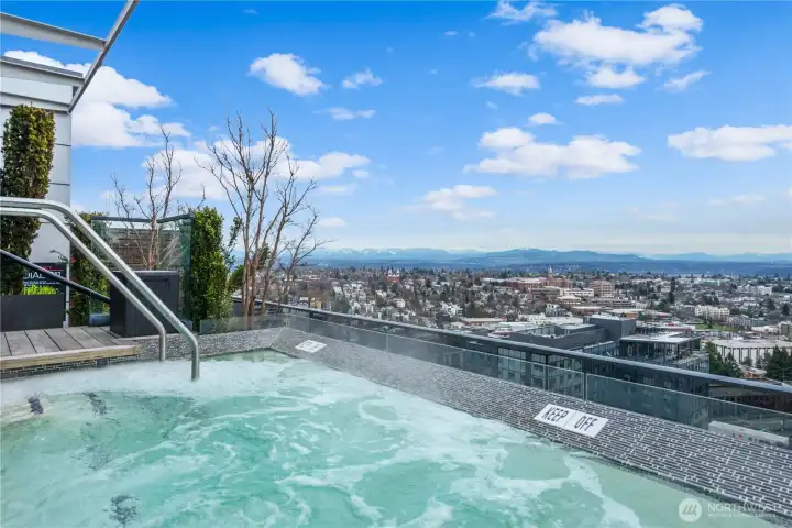 Jetted Pool