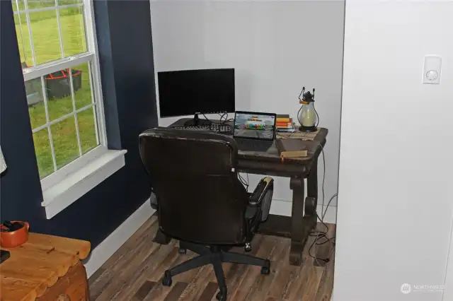 Computer nook in the primary bdrm