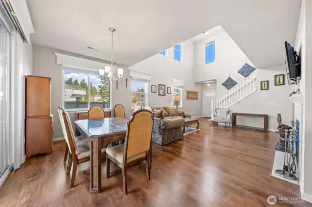 Bright & Airy Dining Area – Open to the kitchen and living room for seamless entertaining.