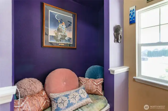 Another view of the nook on the landing.