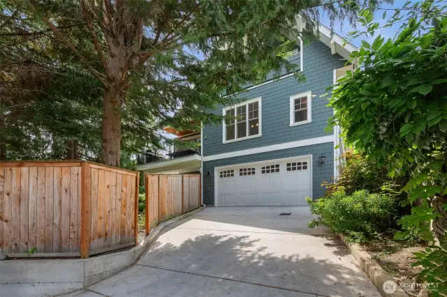2 car garage off the alley.