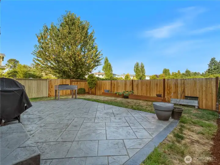 Nice sized back patio, perfect for entertaining, or relaxing and enjoying those warm summer evenings.