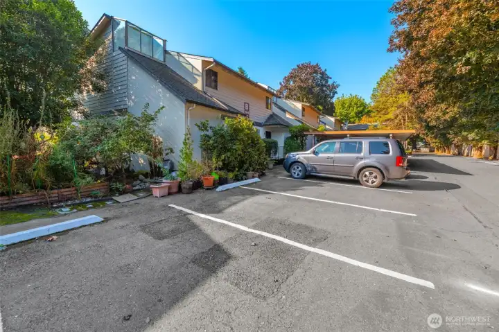 Additional Parking space next to the unit.