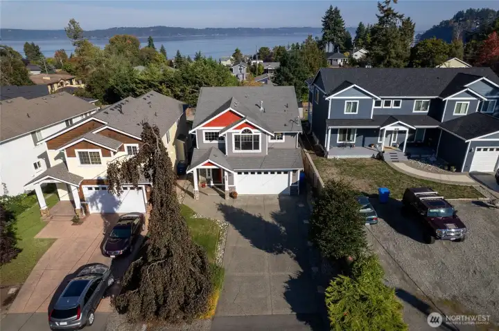 The home is only one street away from the Browns point lighthouse and the sound